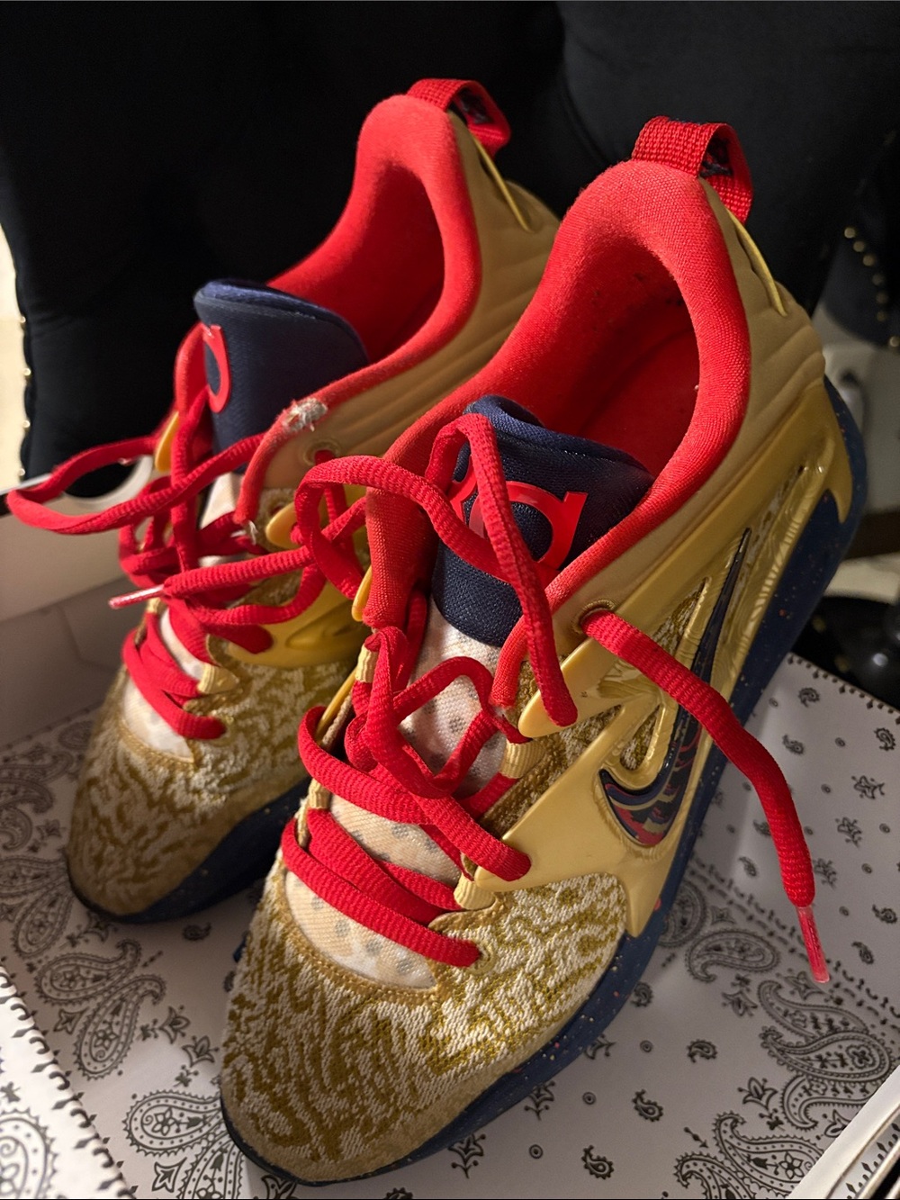 KD15 Basketball Shoes - Gold - Picture 9 of 16